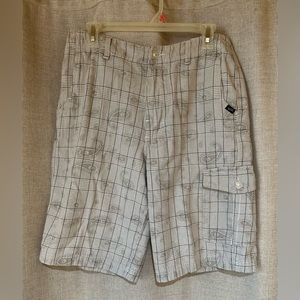 Vans•casual shorts•men’s size 32•100% cotton•gray/cream/beige•paisley/grid/plaid
